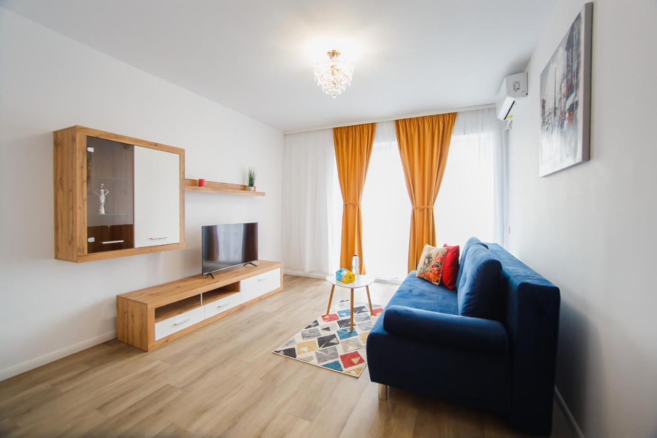 Trio Orange Apartment ออราแด ภายนอก รูปภาพ