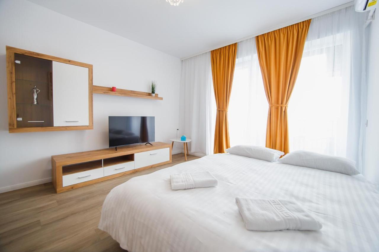 Trio Orange Apartment ออราแด ภายนอก รูปภาพ